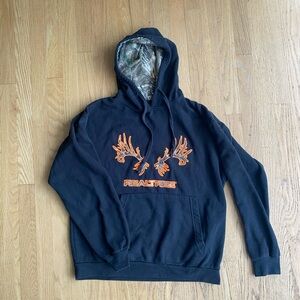 Realtree black hoodie- men’s medium